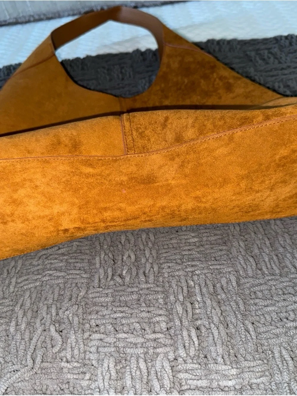 Universal Thread Tan Suede Hobo Shoulder Bag